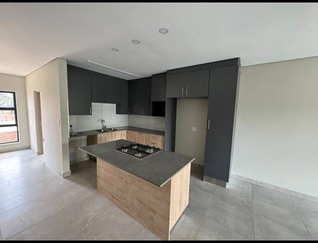 3 BEDROOM PROPERTY TO RENT IN DIE HOEWES